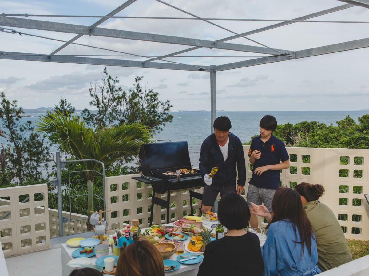 Hideout Okinawa Uruma Buitenkant foto